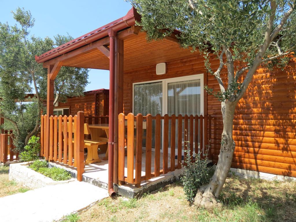 Campsite Kaya Pakoštane Eksteriør bilde