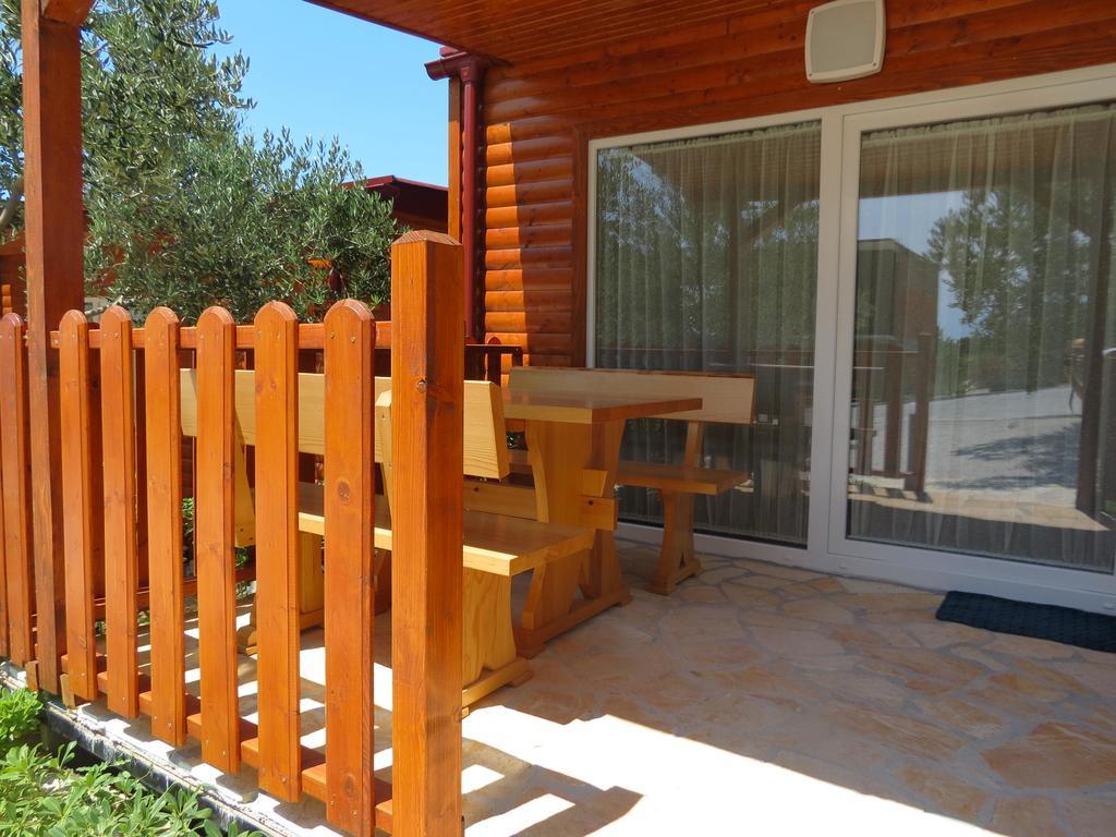 Campsite Kaya Pakoštane Eksteriør bilde