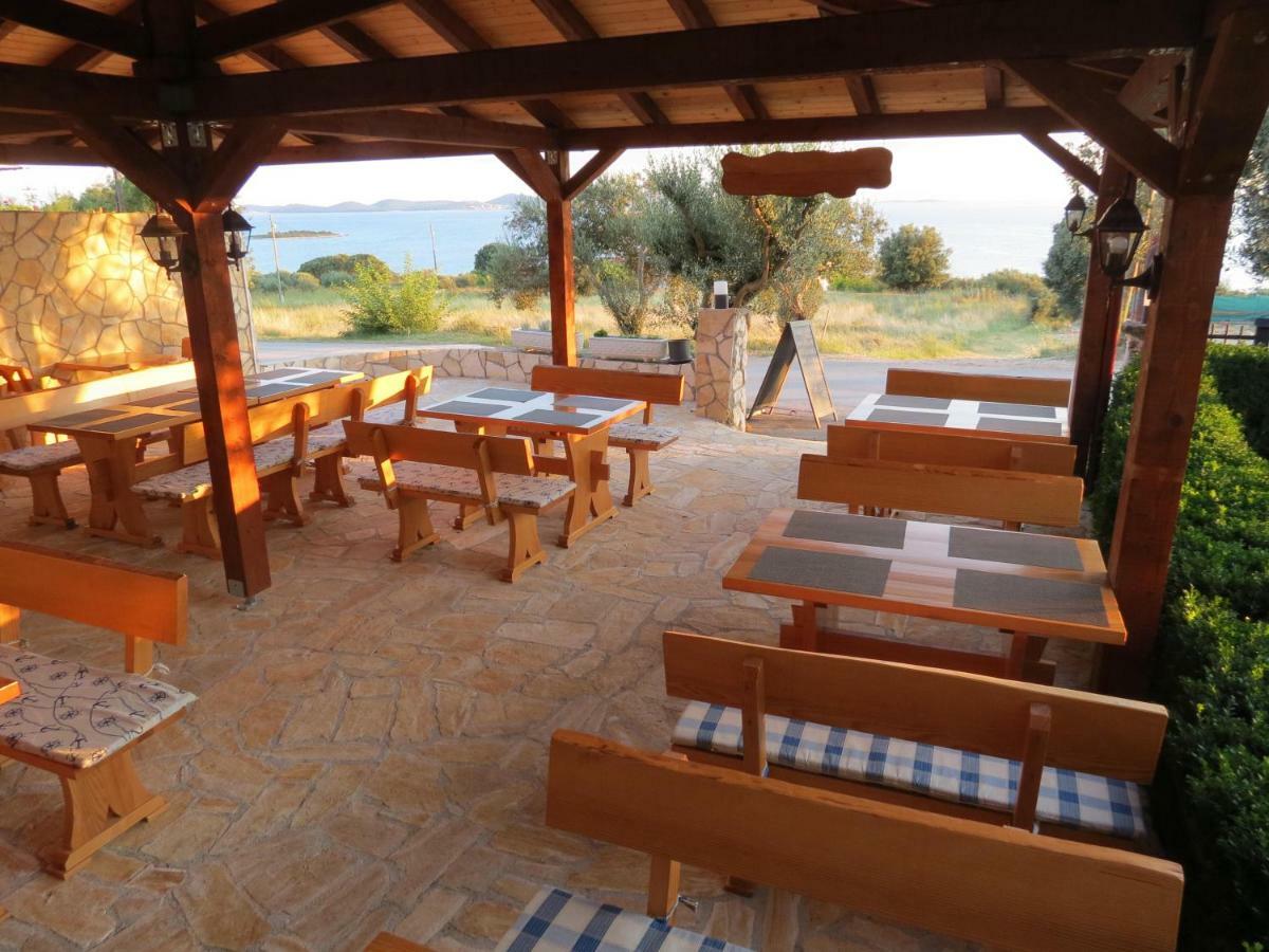 Campsite Kaya Pakoštane Eksteriør bilde